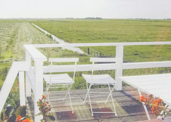 Vakantiehuis Maritime Secluded On The Dike